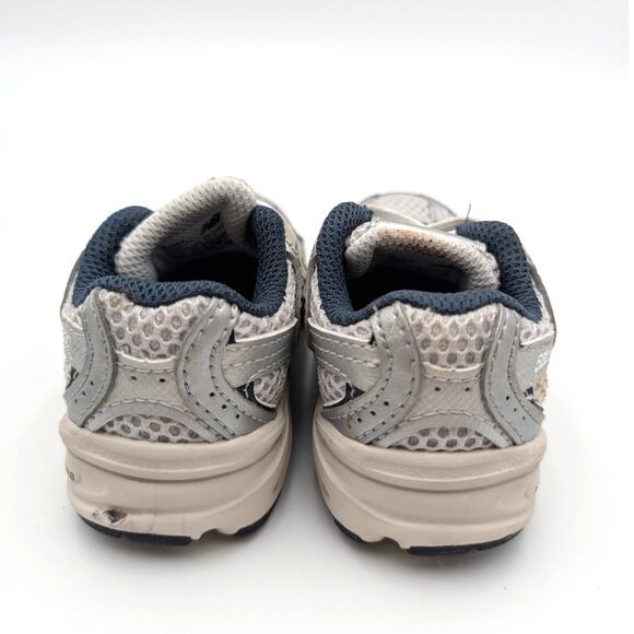 New Balance 530 Bungee Toddler Sneaker Shoes Silver/White/Gray Size US5 EU21 - Picture 4 of 11